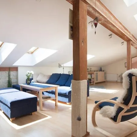 An Awesome Penthouse Near The Center Daire *
